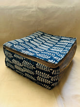 Load image into Gallery viewer, Sooti Saree Organizer - Indigo| Comes With 5 Saree Sleeves and a Cloth Bag