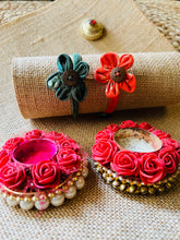 Load image into Gallery viewer, Rakhi - Floral Button | Assorted Colours | Zero Waste Rakhi | Comes With Brooch