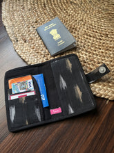Load image into Gallery viewer, Sooti Passport Wallet For 1 Passport – Ikat Black