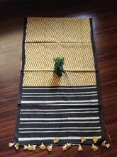 Load image into Gallery viewer, This Sooti Scarf is a perfect blend of ethnic and modern. The print on the scarves make it look modern and contemporary.