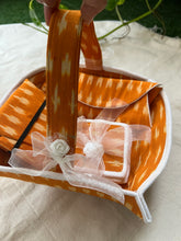 Load image into Gallery viewer, Sooti Gift Hamper - Ikat Orange