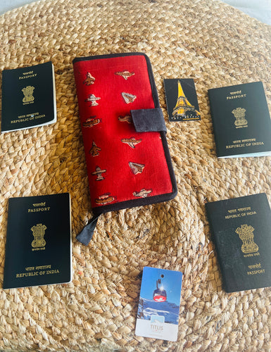 Sooti Family Passport Wallet for 4 Passports - In The Air