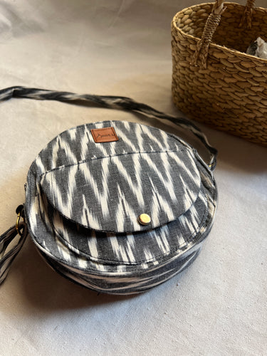Round Sling Bag Medium - Ikat Grey