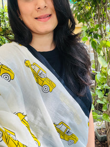 Saree - Kaali Peeli