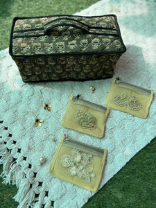 Sooti Earring Organizer - Lotus Brown