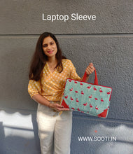 Load image into Gallery viewer, Laptop Sleeve - Flamingo Love