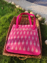 Load image into Gallery viewer, Tote Bag Ikat Pink