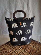 Load image into Gallery viewer, Bucket Bag - Elie Love