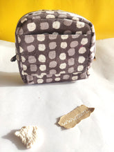 Load image into Gallery viewer, Dots Grey - Ruffle Pouch Bag