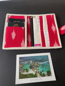 Sooti Passport Wallet For 2 Passports – Red Love