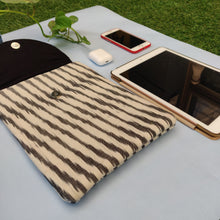 Load image into Gallery viewer, Sooti iPad Sleeve – Ikat White with Grey Stripes