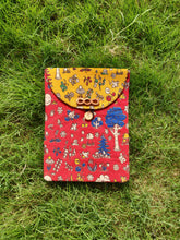 Load image into Gallery viewer, Sooti iPad Sleeve – Jungle Red - Sooti.in